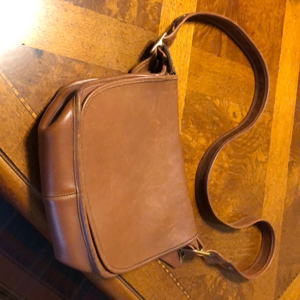 Vintage Coach crossbody